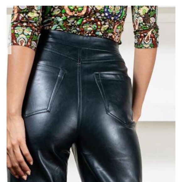 Blank NYC The Baxter Ribcage Straight Leg Faux Leather Pants Size 29 - Picture 4 of 11